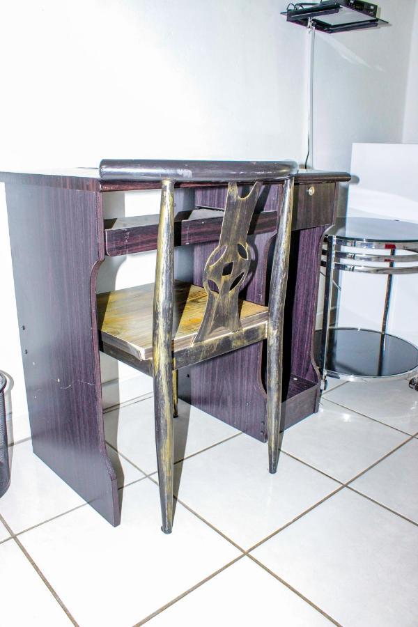 Motseleng Guest House Palapye Extérieur photo